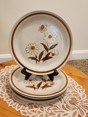 SET OF 4 Old Brook Trailwoods Stoneware 10.5" Dinner Plates